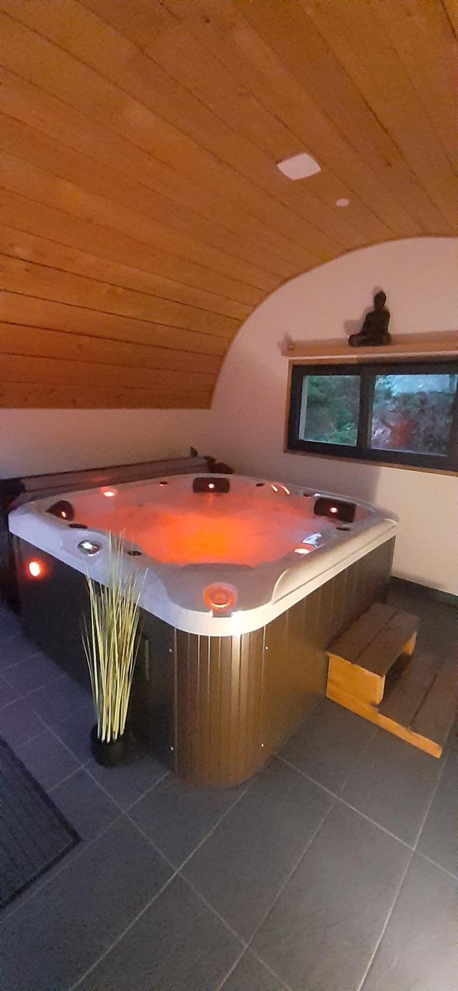 Chalets De Pont Cob Avec Spa Gouezec Екстер'єр фото